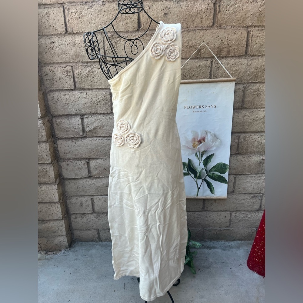 Zesica Elegant Cream One-Shoulder Dress Ez S Crochet Flowers Women